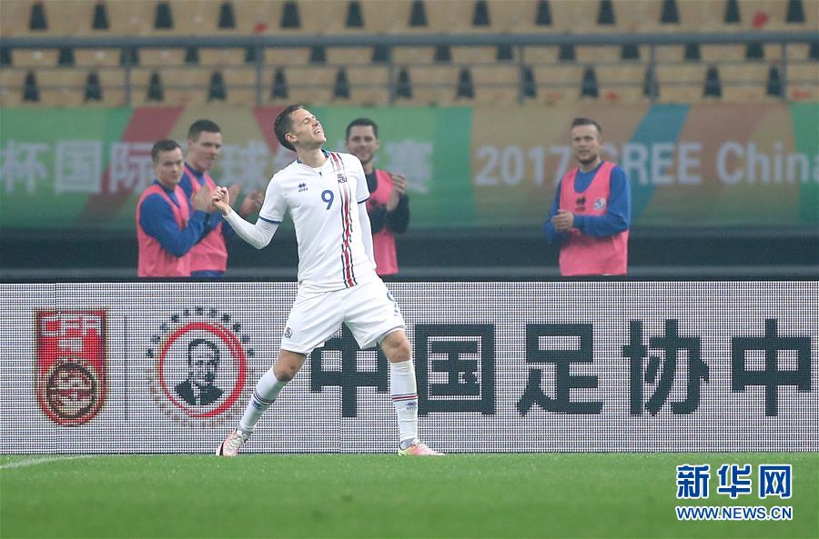 （体育）（7）足球——中国杯：中国不敌冰岛