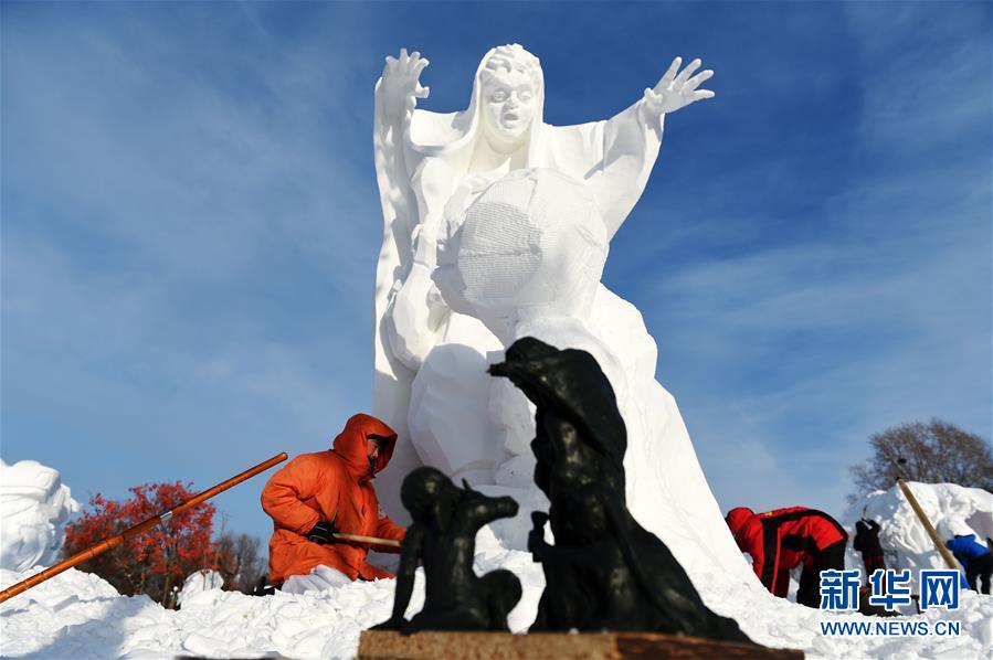 （文化）（5）第22届哈尔滨国际雪雕比赛进入收尾阶段