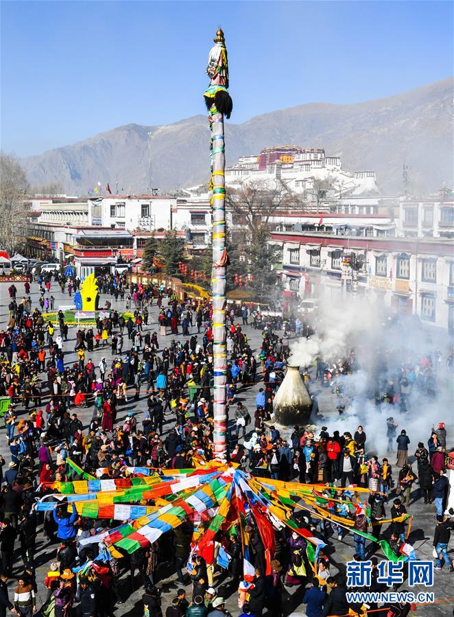 （XHDW）（5）拉萨大昭寺换经幡迎藏历新年