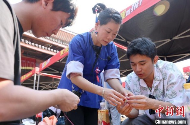 广西侗寨迎来非遗研学热