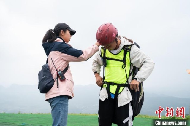 探访贵州高校滑翔伞实践课程