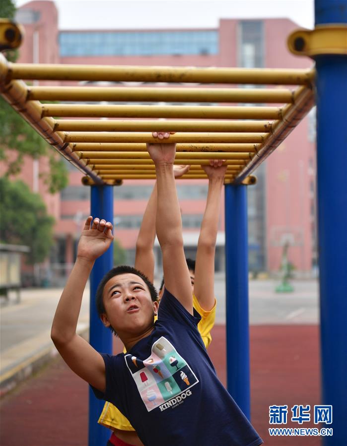 盲童黄智辉知识带来光明