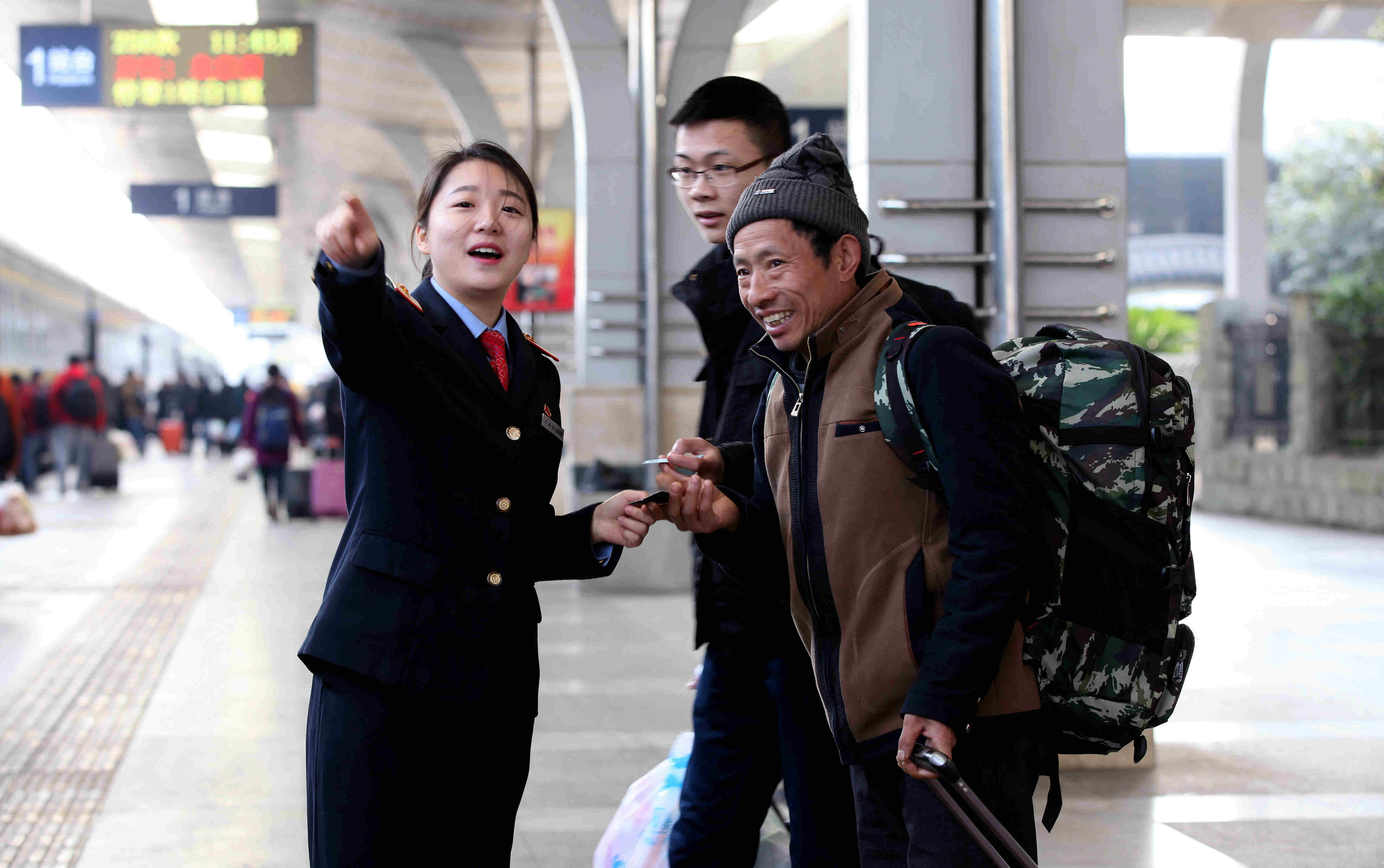 铁路春运累计发送旅客突破2亿人次